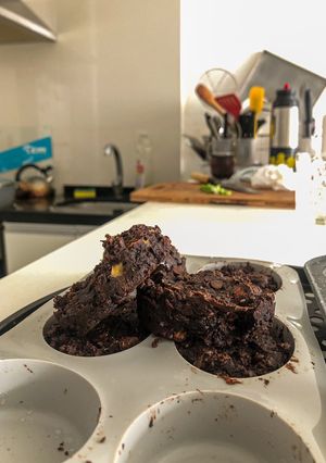 Una foto de Torta de Banana Chocolate y Maní (sin harina)