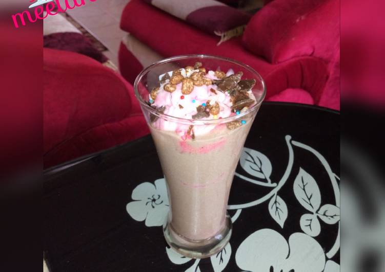 Easiest Way to Prepare Tasty Oreo milk shake | Quick Recipe For Dinner
