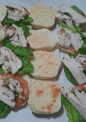 Una foto de Sandwichitos con pollo al cartoccio