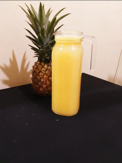 A picture of Pineapple juice...😍😍.