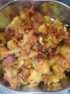 உருளைக்கிழங்கு மசாலா (Urulai Kilangu masala Recipe in Tamil) செய்முறை முக்கிய புகைப்படம்