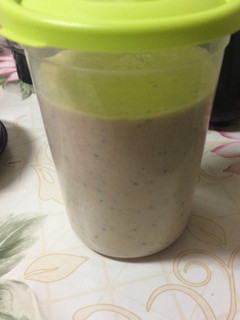 Una foto de Batido de plátano y piña
