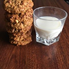 A picture of Peanut butter cookies.