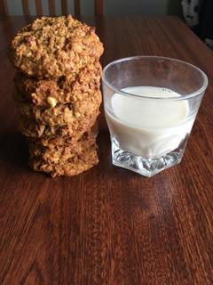 A picture of Peanut butter cookies.
