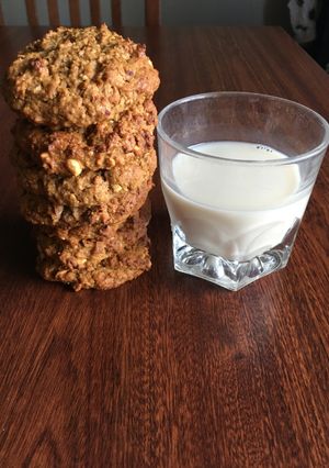 A picture of Peanut butter cookies.
