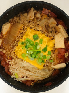 《快煮鍋料理》番茄泡菜豬肉豆腐鍋 的食譜成品照片