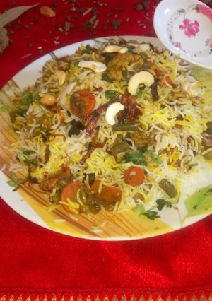 A picture of Hyderabadi Dum Biryani.