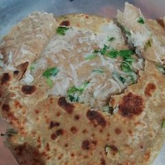 A picture of Mooli paratha.