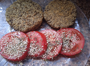 Una foto de Hamburguesas de lentejas, quinoa y chía ✨🌻✨🌻✨