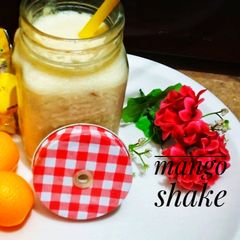 A picture of Mango shake.