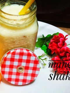 A picture of Mango shake.