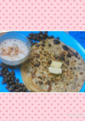 A picture of Kale chane ka Parantha.