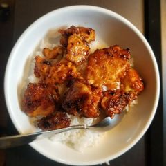 A picture of Orange Chicken.