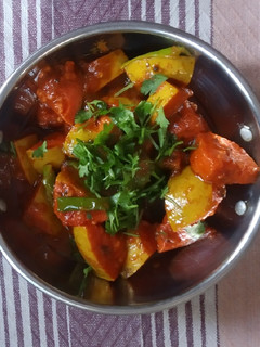 જમરુખ મરચા નું શાક (Guava Marcha Shak Recipe In Gujarati) રેસીપી મુખ્ય ફોટો