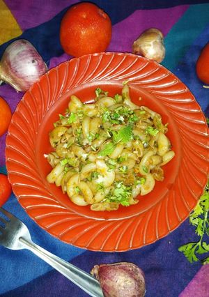 A picture of Cheesy Baked Macaroni.