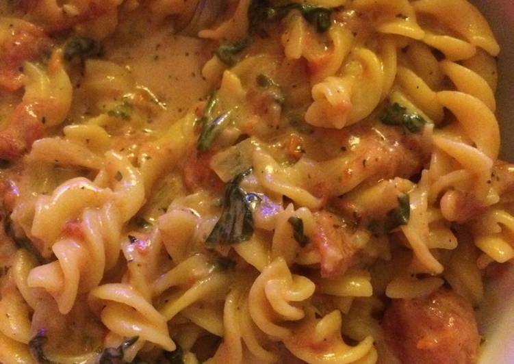 Steps to Make Award-winning Creamy Tomato Pasta Soup