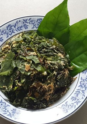 รูปของ ใบเหลียงผัดไข่ ไมโครเวฟ