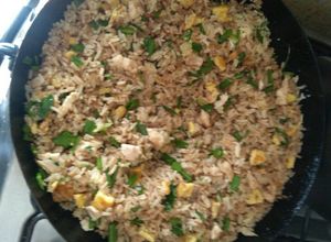 Una foto de Arroz chaufa fácil y rápido!
