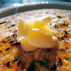 Makki ka methi parantha A picture of Makki ka methi parantha.
