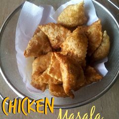 A picture of Chicken Masala Pockets.