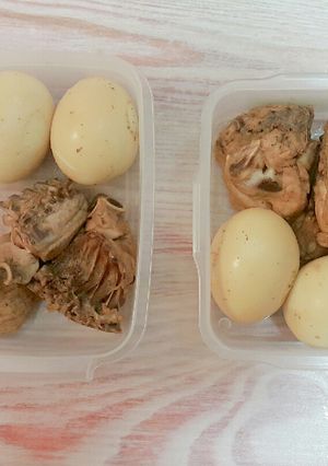 Hình của món Gà kho trứng mật ong gừng (Meal prep).