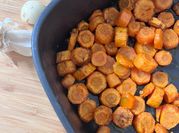 Une photo de carottes au air fryer