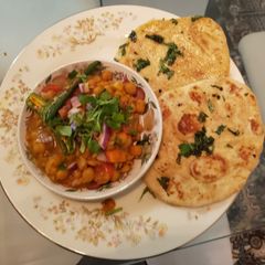 A picture of Chole Kulche Recipe.