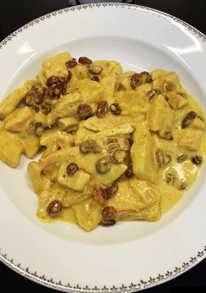 Une photo de Curry de Dinde au Lait de Coco & Ananas