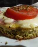 Colchón de arvejas con jamón, queso y tomate