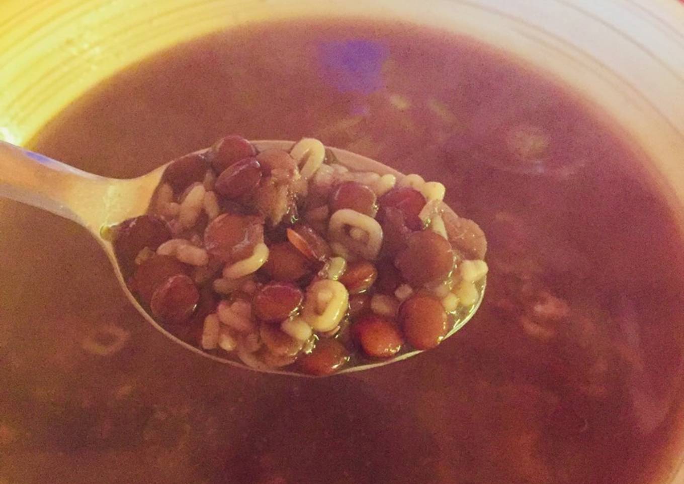 Una sabrosa y liviana sopita de lentejas😋🥄