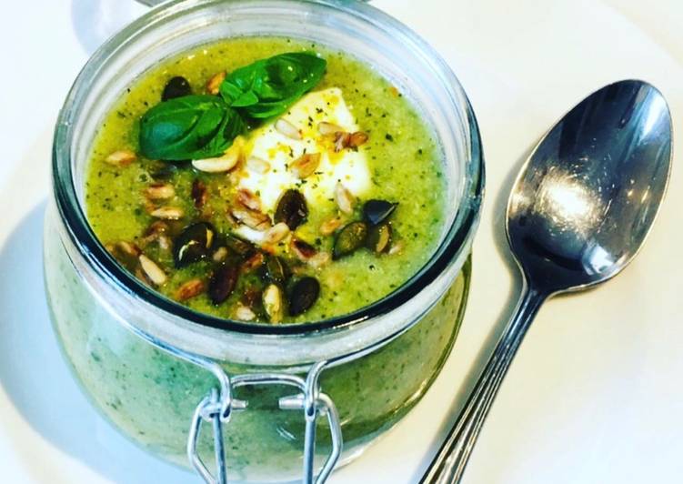 Steps to Prepare Homemade Brokkoli-Zucchini-Suppe 🥦🍵