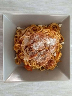 Una foto de Pasta fresca con atún (Spaghetti)