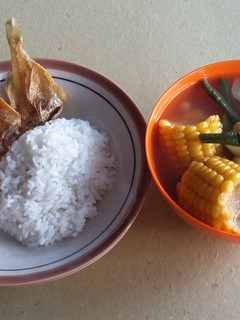 Foto resep Nasi sayur asam manis ikan asin goreng