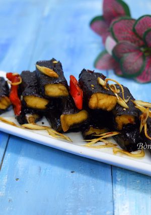Hình của món Rong biển cuộn Đậu hũ kho sả (Món Chay).