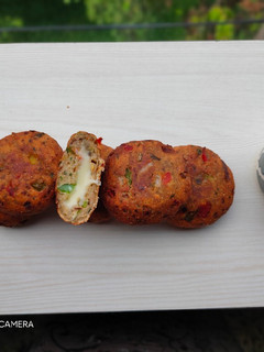 બ્રેડ ટીક્કી ((Bread Tikki Recipe In Gujarati) રેસીપી મુખ્ય ફોટો