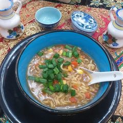 A picture of Noodle soup.