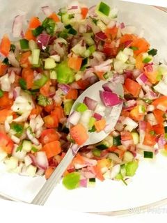 मैक्सिकन सालसा (Mexican Salsa Recipe in Hindi) रेसिपी मुख्य फोटो