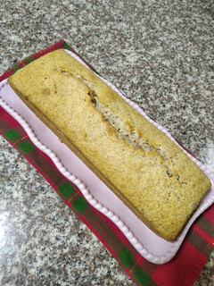 Una foto de Budín vegano -con bagazo de leche de almendras y coco rallado :)