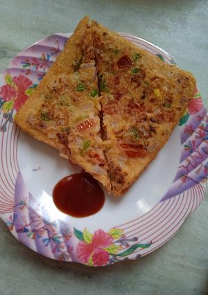 A picture of Suji bread pizza.