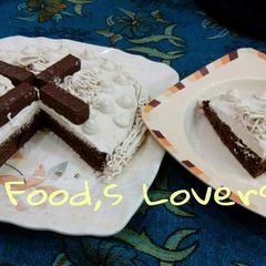 A picture of Chocolate & coffee flavour cake.