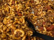 A picture of hamburger goulash