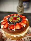 Tarta de nata y frutas