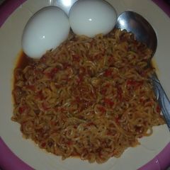 A picture of Noodles.