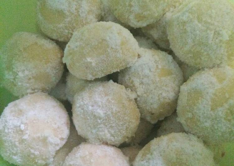 Kue Putri salju