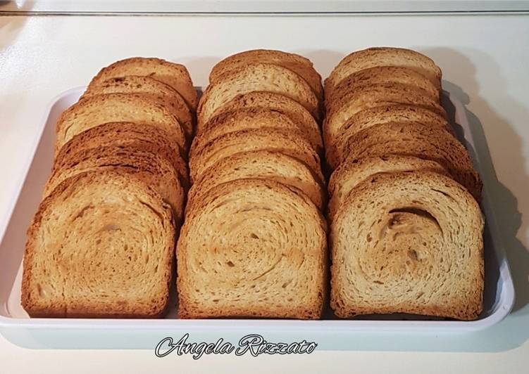 Fette biscottate