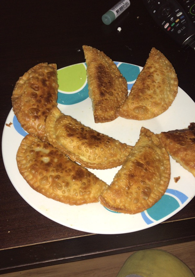 Una foto de Empanadillas de bacon, queso y champiñón