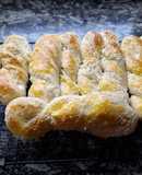 Pan de Coco rallado