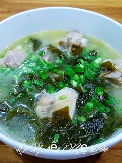 Hình của món Canh Gà Lá Giang.