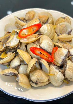 Hình của món Nghêu Hấp Sả.