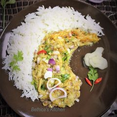 A picture of Begun pora (Roasted Eggplant).